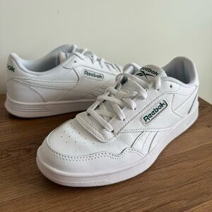 Reebok - Women's Court Advance Sneaker in White/Clover Green size 7.5